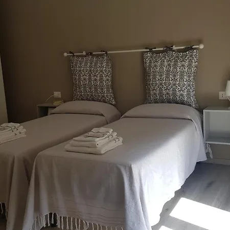 ベッド・アンド・ブレックファスト Stanza Privata La Conquilla アルゲーロ