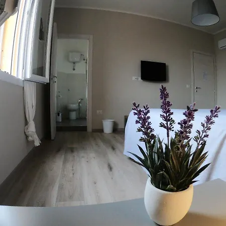 Stanza Privata La Conquilla Отель типа 